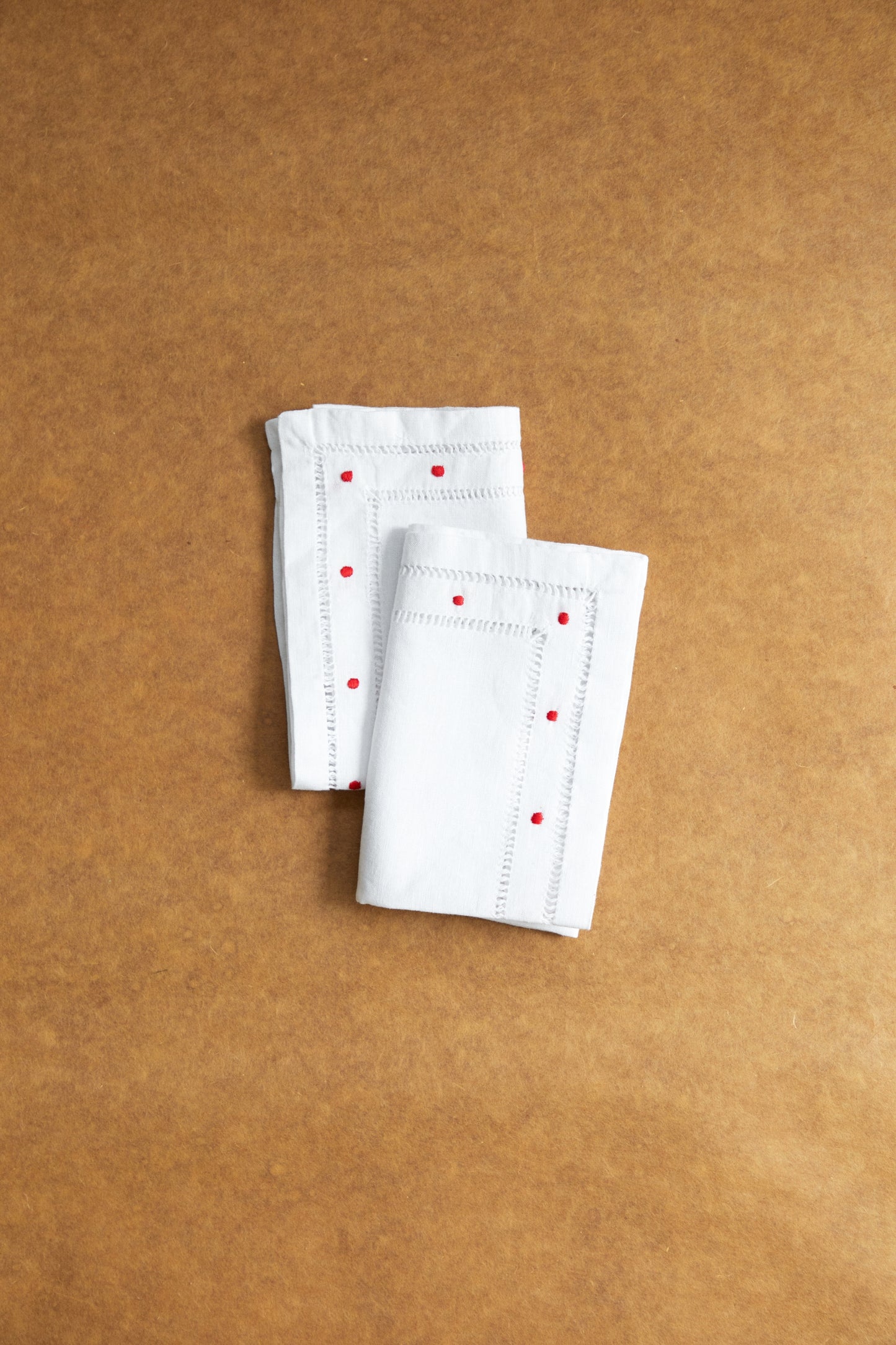 PLACEMAT WITH À-JOUR STITCH & DOT EMBROIDERY [SET / 2PCS]